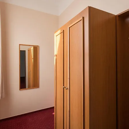 U Cerneho Orla Hotel