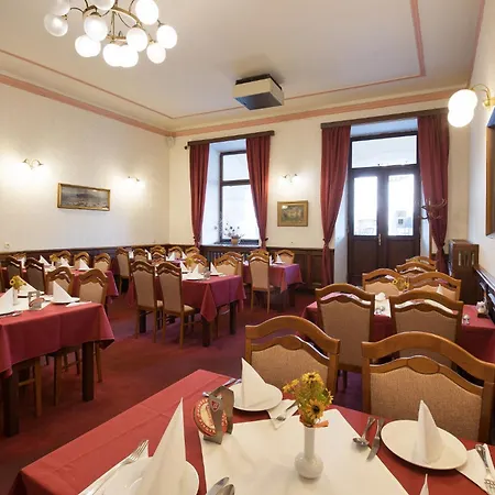U Cerneho Orla Hotel