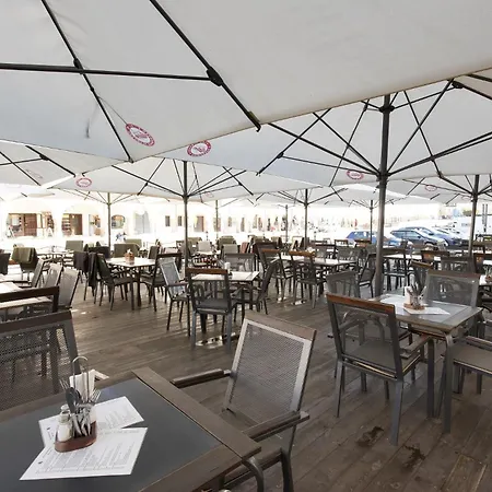 Hotel U Cerneho Orla