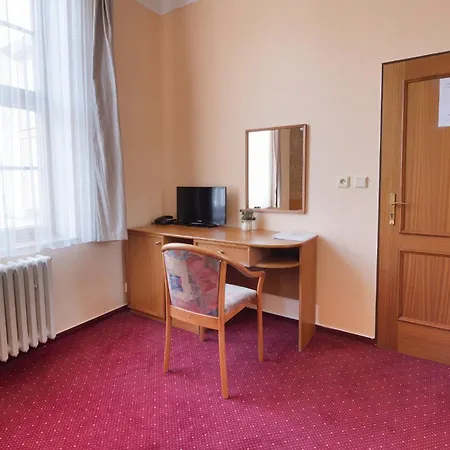 U Cerneho Orla Hotel 3*
