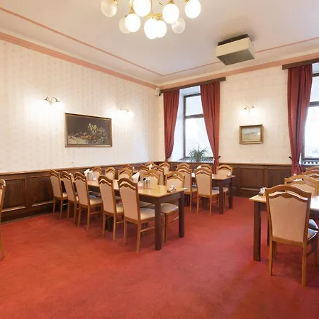 U Cerneho Orla Hotel Telc
