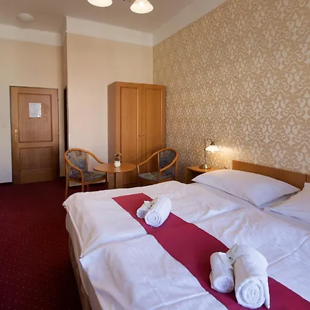 U Cerneho Orla Hotel 3*