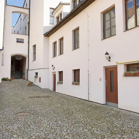 U Cerneho Orla Hotel Telc