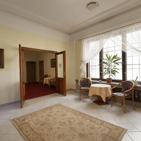 Hotel U Cerneho Orla Telc