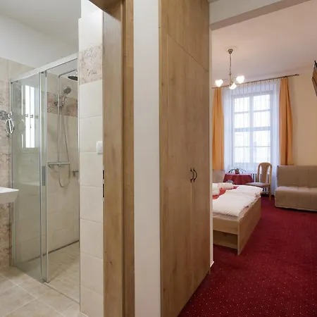 U Cerneho Orla Hotel Telc