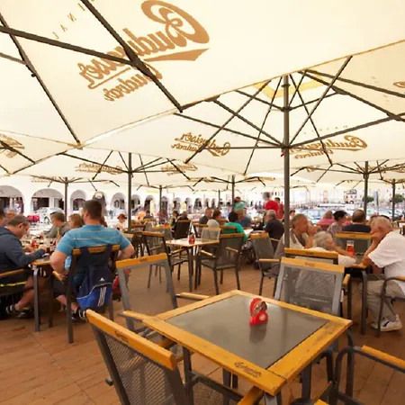U Cerneho Orla Hotel Telc