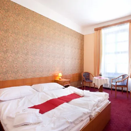 U Cerneho Orla Hotel Telc