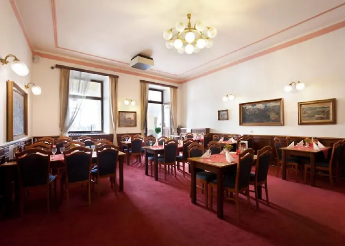 U Cerneho Orla 3* Telč