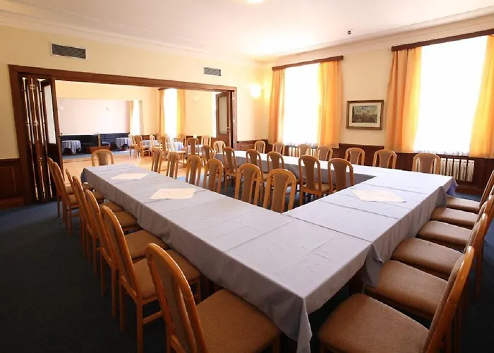Hotell U Cerneho Orla Telč