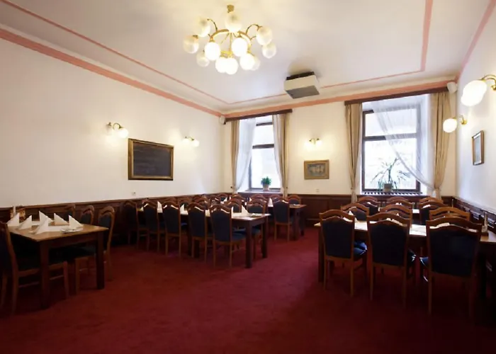 Hotell U Cerneho Orla Telč