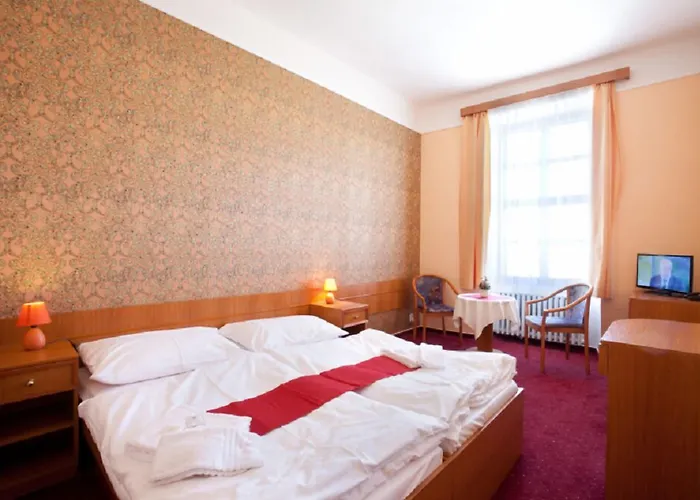 U Cerneho Orla Hotell Telč